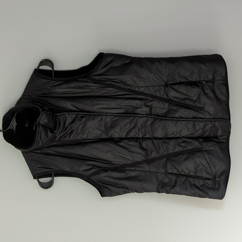 Lululemon women's black vest. Women's size 10 Lululemon black vest. Size 10.